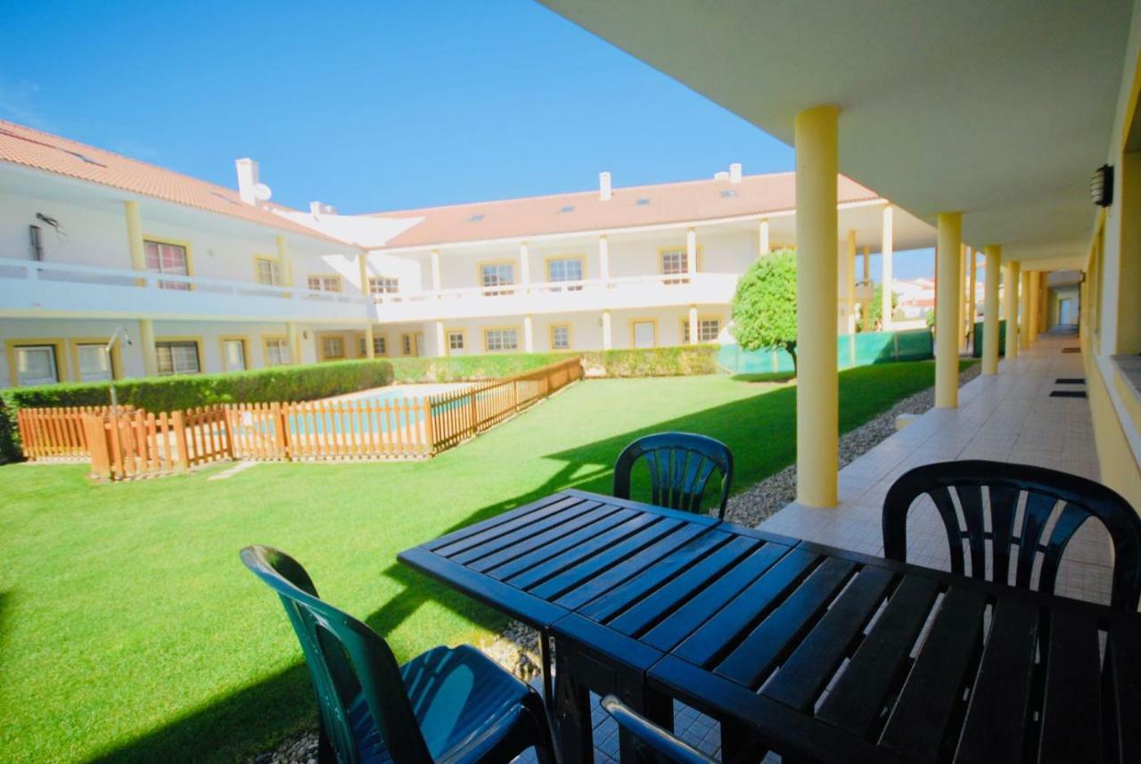 Casa Pedro - Baleal Beach, Balcony, Pool Eksteriør billede